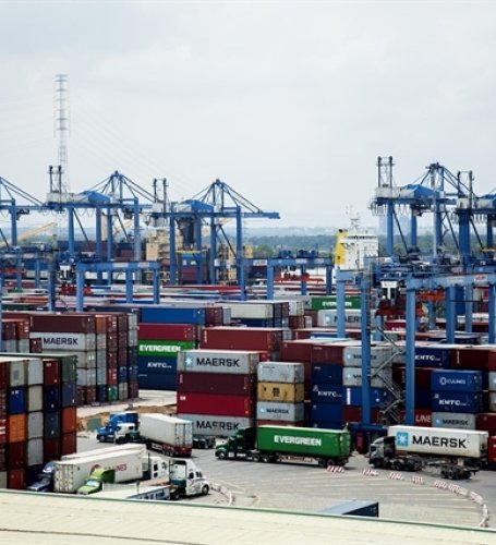 Maritime transport maintains strong growth