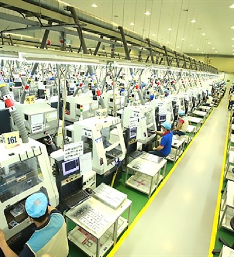 Electronics industry seizes restructuring opportunities